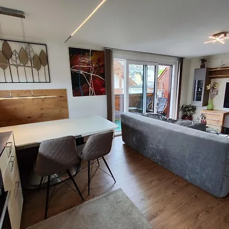 Alpinoase Centre Zell Am 滨湖采尔