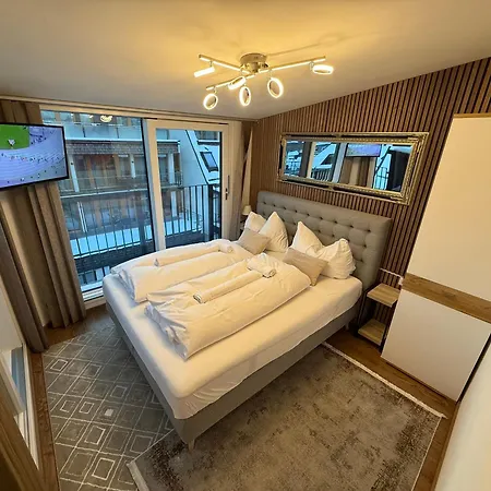 Alpinoase Centre Zell Am 公寓