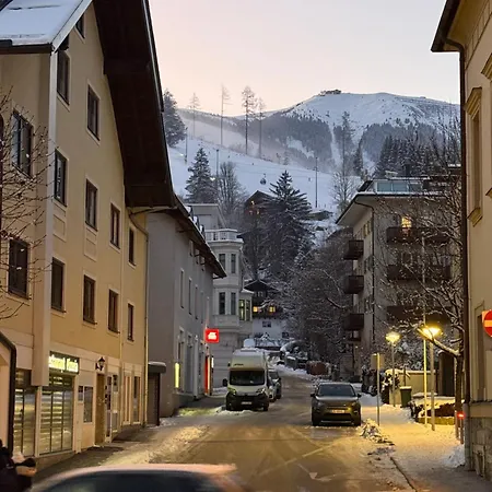 Alpinoase Centre Zell Am * 滨湖采尔