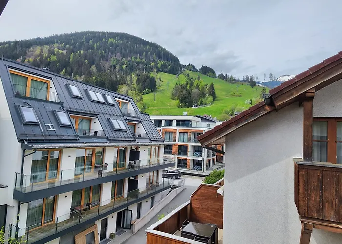 Alpinoase Centre Zell Am * Zell am See